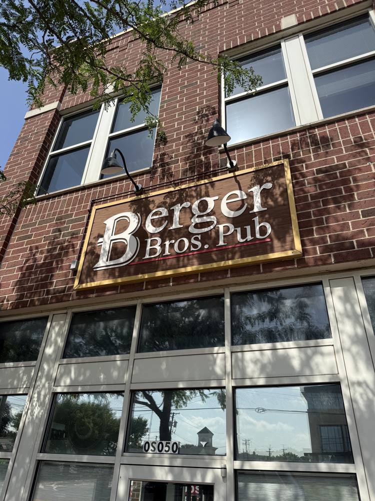 Berger Bros Pub, Winfield